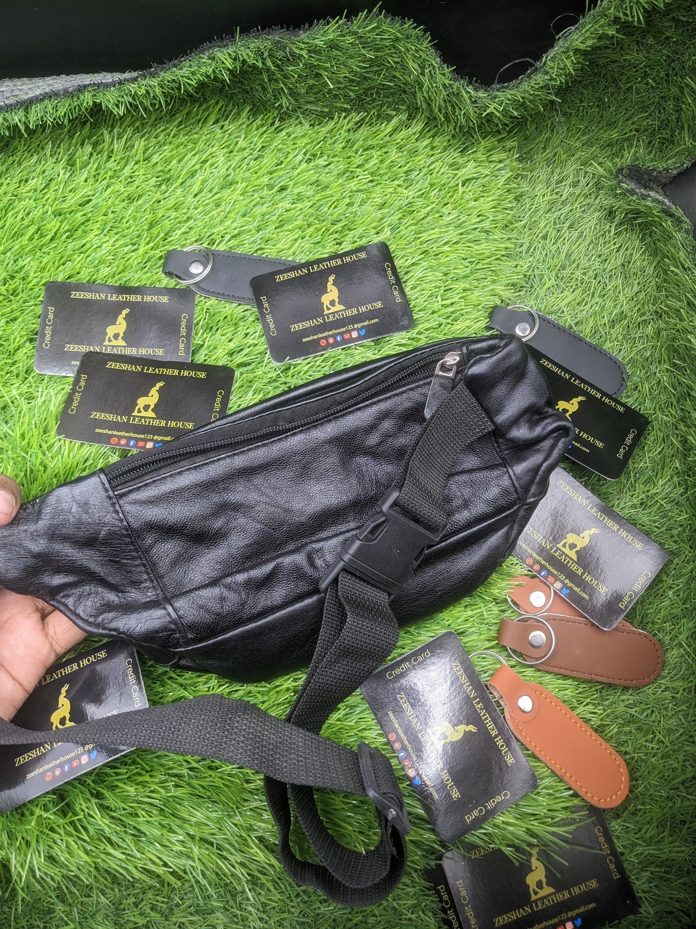 Belt pouch Leather Travel Waist Bag for Mobile Money and your precious things and Good Quality and work