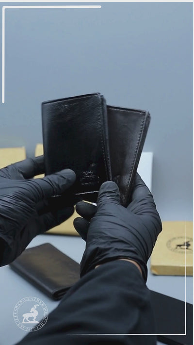 The Mighty space mini wallet